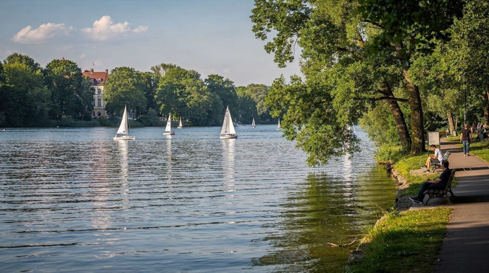 Guide du Tegeler See — plages, bateaux et domaine lacustre des Humboldt