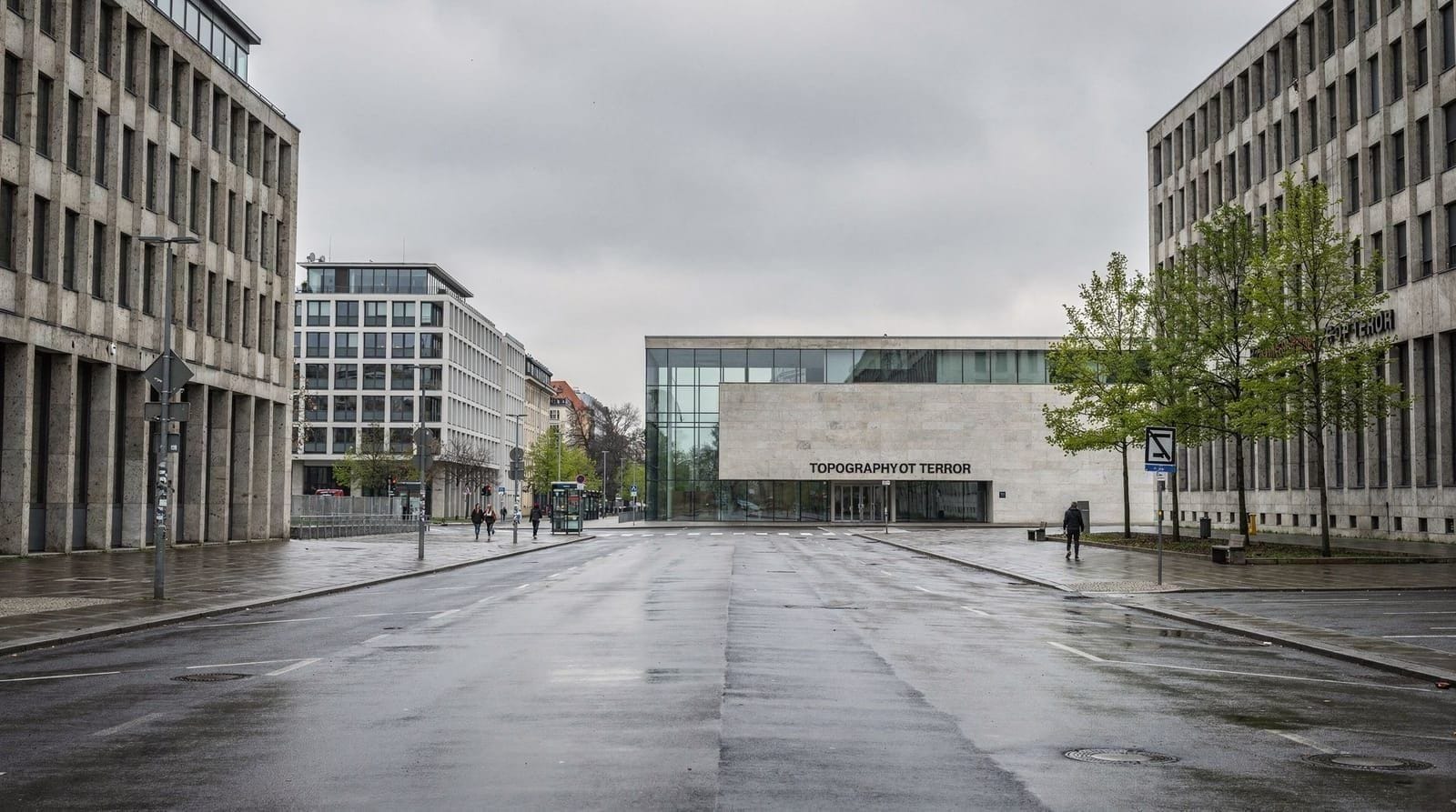 Siti del Terzo Reich a Berlino — panoramica di un tour a piedi